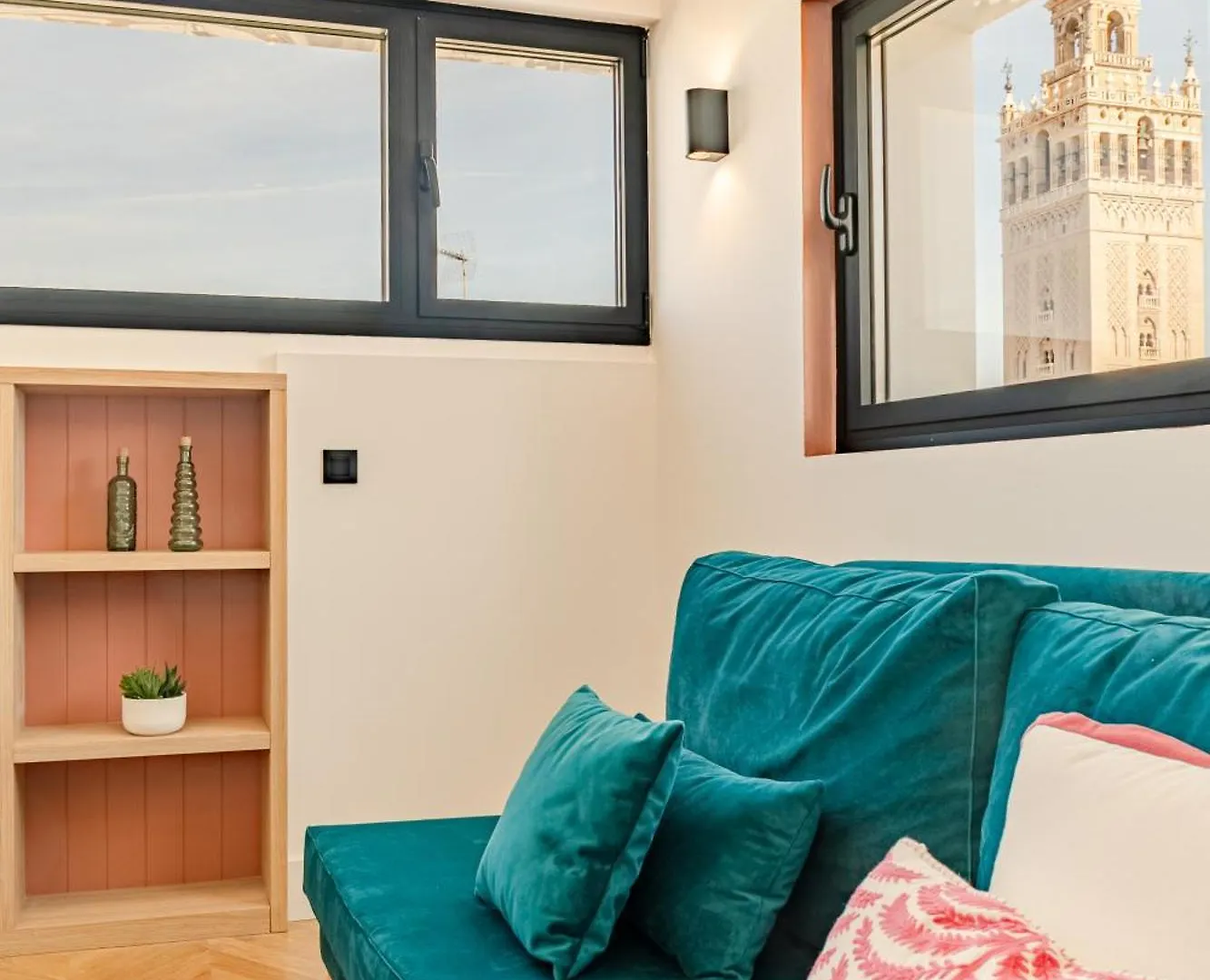 Isg Apartments Luxury Apartment By The Cathedral Sevilla Spanien